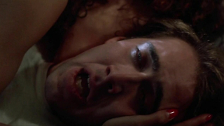 Célébrités nues »: Jennifer Beals sexy, Kasi Lemmons nue - Le Baiser du vampire (1989)