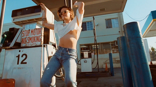 Celebridades desnudas » Kristen Stewart sexy - Ride 'Em On Down (2016)