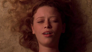 Celebridades nuas » Natasha Lyonne sexy, Marisa Tomei nua - Slums of Beverly Hills (1998)