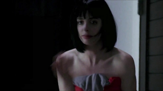 Celebridades nuas » Krysten Ritter sexy - Life Happens (2011)