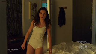 Çıplak ünlüler » Tatiana Maslany seksi - Orphan Black s01e05 (2013)