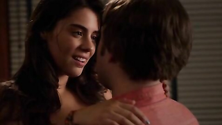 Celebridades desnudas » Castille Landon sexy, Lorenza Izzo sexy - Sex Ed (2014)