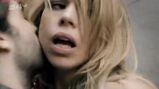 Çıplak ünlüler » Billie Piper seksi - Secret Diary Of A Call Girl s04e03 (2011)