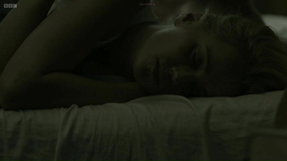 Famosas desnudas » Sofia Helin desnuda - The Bridge s01e02 (2011)