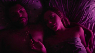 Célébrités nues » Aubrey Plaza sexy - Ingrid Goes West (2017)