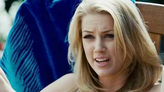 Çıplak ünlüler » Amber Heard seksi - Üvey Baba (2009)