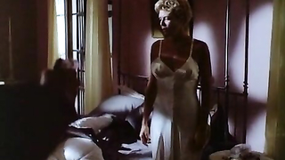 Celebridades desnudas » Kelly McGillis desnuda - Cat Chaser (1989)