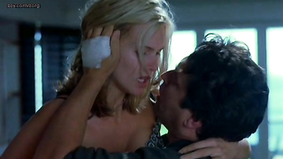 Celebridades nuas » Natasha Henstridge nua - Second Skin (2000)