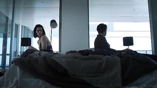 Célébrités nues » Jessica De Gouw sexy - Other Life (2017)