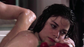 Célébrités nues » Linda Fiorentino nue - The Moderns (1988)