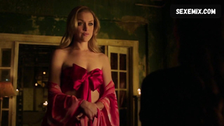 Рэйчел Скарстен, Анна Силк Лесбиянка, сцена в Lost Girl s03e12 (2013)