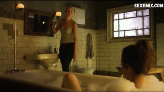 Rachel Skarsten, Anna Silk seksi, Lost Girl s03e12'deki sahne (2013)