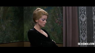 Catherine Deneuve seins nus, scène dans Mississippi Mermaid (1969)