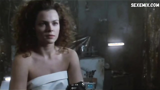 Dina Meyer seksi, Johnny Mnemonic (Japanese Cut) (1995) filmindeki sahne