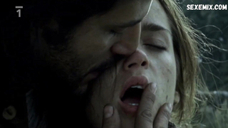 Bea Segura, Nuria Gago breasts, scene in Serrallonga (2008)