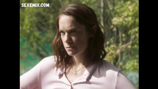 Ruth Wilson sexy, escena en True Things (2021)