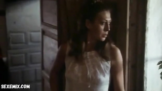 Mabel Escano üstsüz, The Book of Good Love (1975) filmindeki sahne