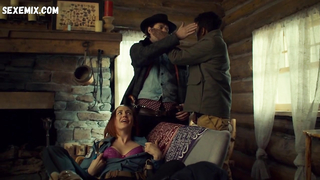 Il seno di Katherine Barrell, scena in Wynonna Earp s03e10 (2018)