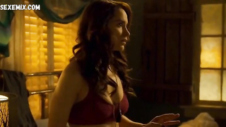 Melanie Scrofano Wynonna Earp s01e09 (2016)'daki kovboy kız sahnesi