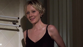 Anne Heche sexy, scène dans Retour au Paradis (1998)