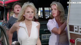 Peggy Trentini, Jennifer Runyon, Lori Sutton seksi, Up the Creek'teki sahne (1984)