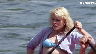 Peggy Trentini, Jennifer Runyon, Lori Sutton seksi, Up the Creek'teki sahne (1984)