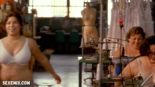 America Ferrera seksi, Real Women Have Curves (2002) filmindeki sahne