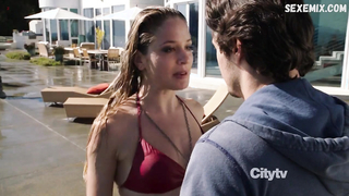 Margarita Levieva bikini rojo, escena en Revenge s01e08 (2011)