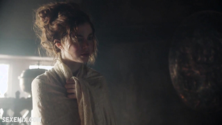 Charlotte Hope zeigt Titten, Szene in The Spanish Princess s01e06 (2019)