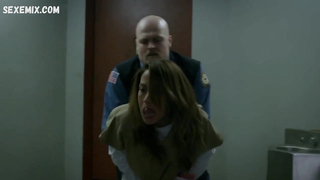 Elizabeth Rodriguez fa sesso in macchina, scena in Orange Is the New Black s07e01,e05,e12 (2019)