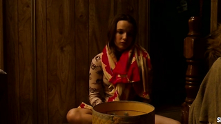 Kay Panabaker sexy, cena de Little Birds (2011)