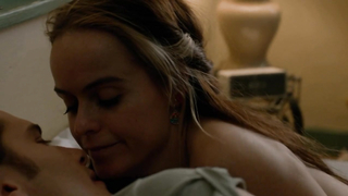 Taryn Manning sexy, scena in Orange Is the New Black s03e10 (2015)