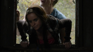 Taryn Manning sexy, cena em Orange Is the New Black s03e10 (2015)