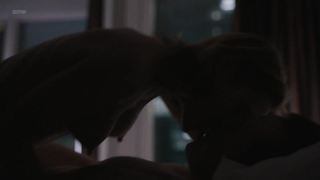 Louisa Krause sexe en cowgirl, scène dans The Girlfriend Experience s02e11 (2017)