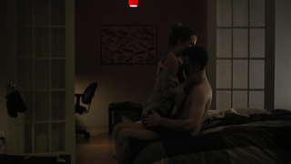 Riley Keough mostra le tette, scena in The Girlfriend Experience s01e01 (2016)