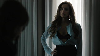 Riley Keough, Kate Lyn Sheil sexy, scène dans The Girlfriend Experience s01e02 (2016)