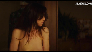 Charlotte Gainsbourg, Noée Abita scène dans Les Passagers de la nuit (2022)