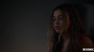 American Horror Stories s01e03 (2021)'de Madison Bailey iç çamaşırı sahnesi