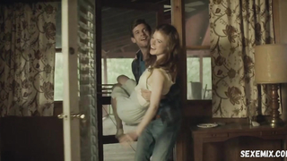 Scena della biancheria intima di Rose Leslie in Honeymoon (2014)