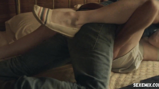 Scena della biancheria intima di Rose Leslie in Honeymoon (2014)