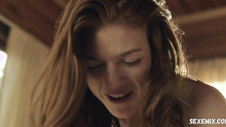 Scena della biancheria intima di Rose Leslie in Honeymoon (2014)