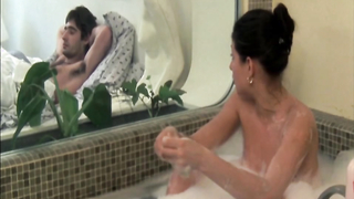 Florence Darel,Christine Boisson sexy, scena del bagno in Fausto (A la mode) (1993)