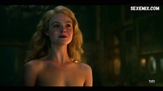 Elle Fanning scène de fesses séduisante dans The Great