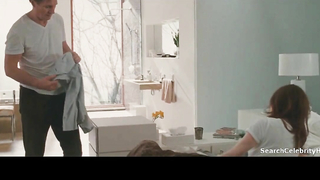 Julianne Moore sexy, scena in Chloe 2010