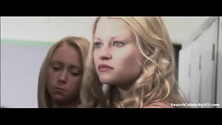 Emilie de Ravin sexy, scène dans Carrie 2002