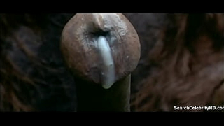 Sirpa Lane sexy, scène dans The Beast 1976