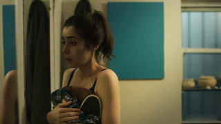 Cristin Milioti seksi - Sen Olmalıydın (2015)