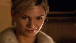 Natasha Henstridge - Tepedeki Dul (2005)