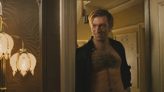 Cena de nudez de Tereza Srbova em Eastern Promises (2007)