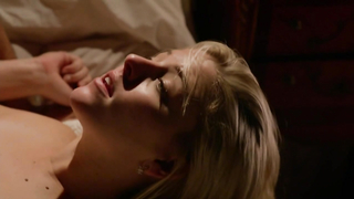 Scena nuda di Helene Yorke in Graves s01e03 (2016)